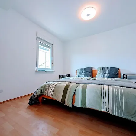 Pension-einfach übernacht In Privatunterkunft *