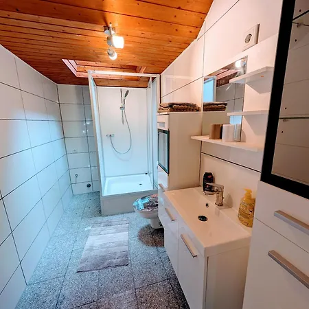 Homestay Pension-einfach Uebernacht In Ruedesheim am Rhein